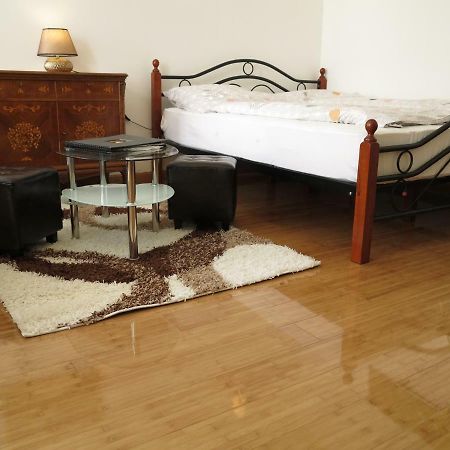 Small Luxury Kapitol Apartment Bécs Kültér fotó