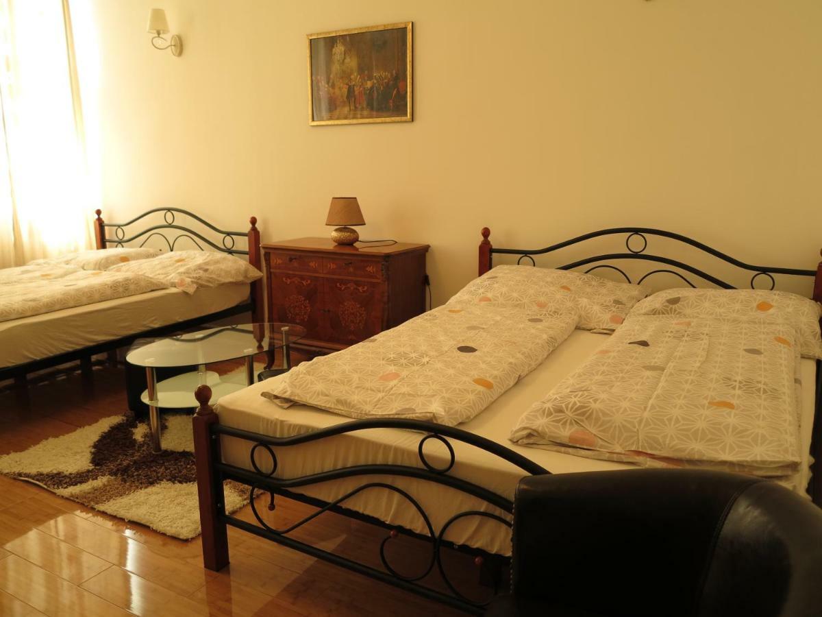 Small Luxury Kapitol Apartment Bécs Kültér fotó