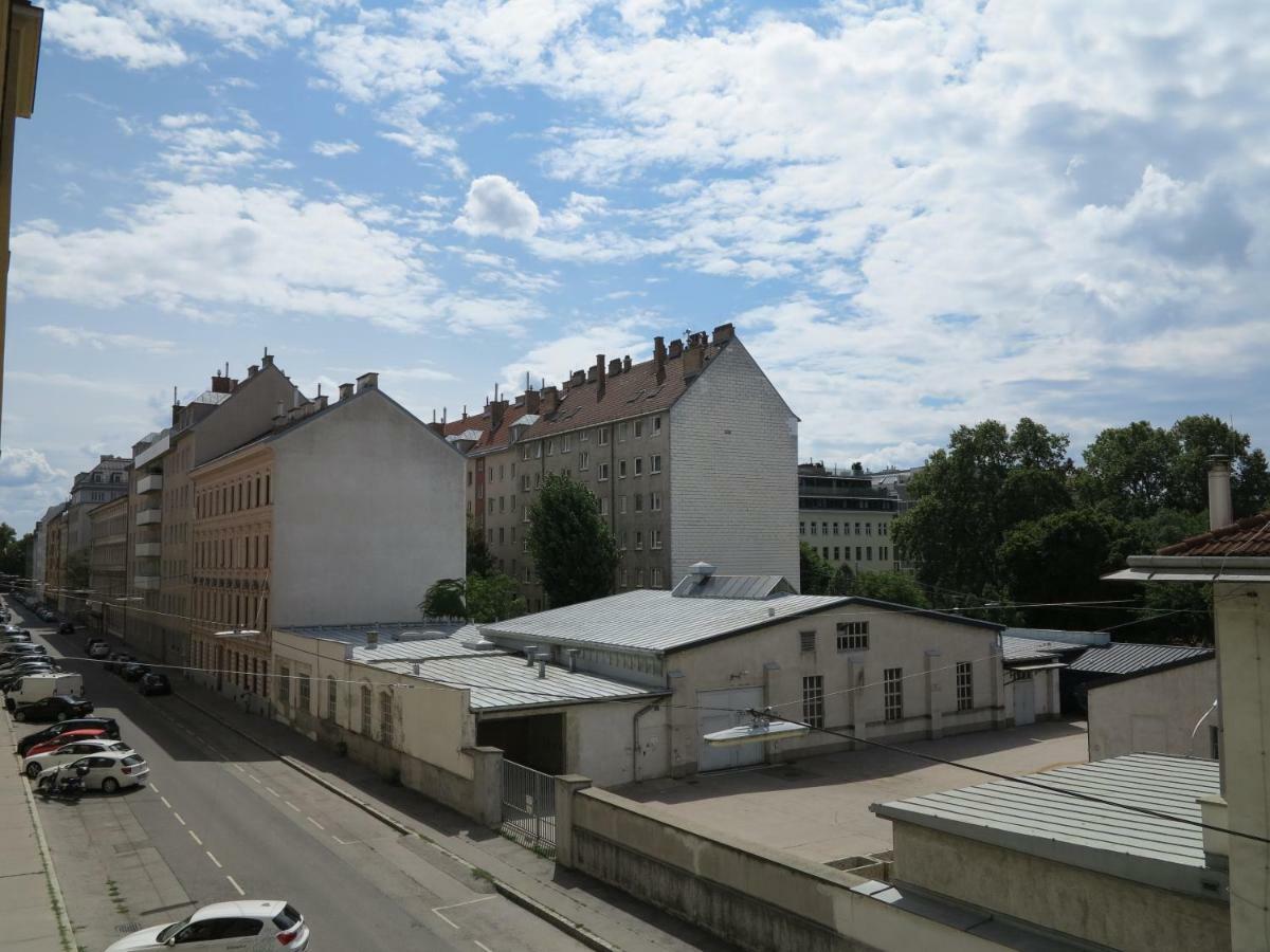 Small Luxury Kapitol Apartment Bécs Kültér fotó
